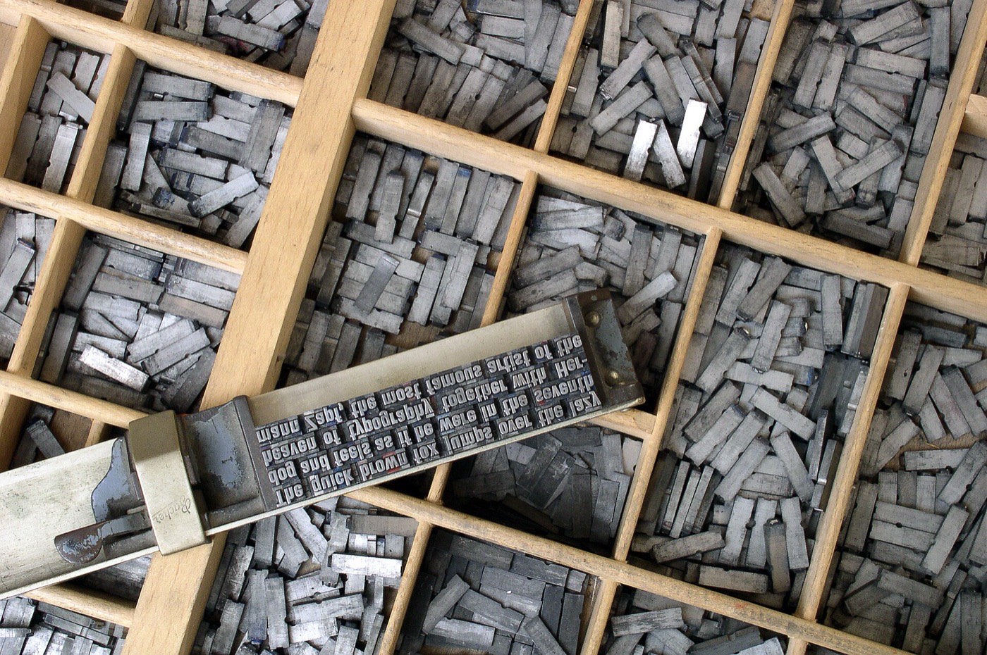 Metal type sorts in a case.